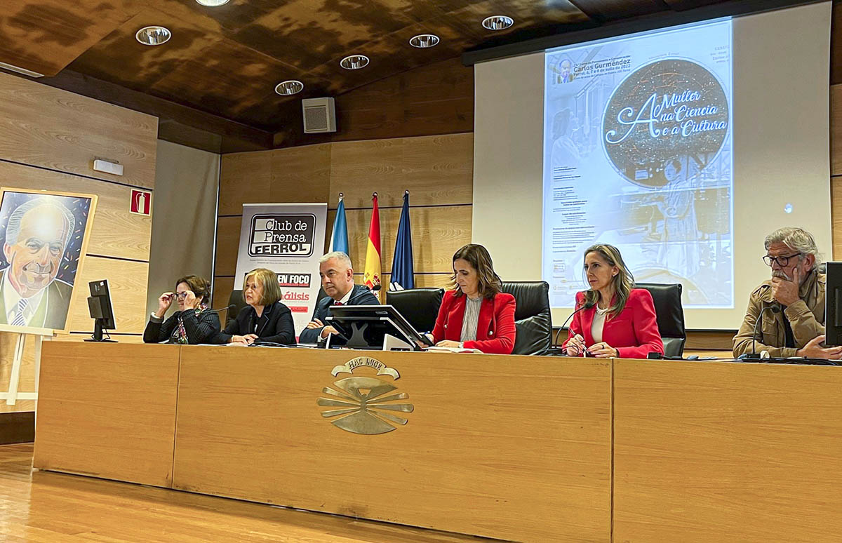 Presentación do Curso Carlos Gurméndez 2022. De esquerda a dereita: Esperanza Piñeiro, Xulia Díaz, Valentín García, Mª Jesús Movilla, Martina Aneiros e Alberto Sucasas.