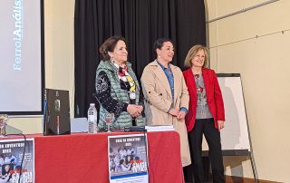 Presentación de Ferrol Análisis Nº 33 en Ares. Con Xulía Díaz e Esperanza Piñeiro.