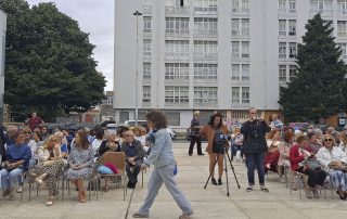 Maquinarias Teatro representó a obra “Atrapadas”, dirixida por Cristina Mariño, Eugenia Sanmartín xunto Helga Méndez.