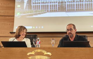 O presidente da Real Academia Galega, Henrique Monteagudo, unto a Xulia Díaz, falou dos retos aos que se enfronta hoxe o galego O presidente da Real Academia Galega, Henrique Monteagudo, unto a Xulia Díaz, falou dos retos aos que se enfronta hoxe o galego